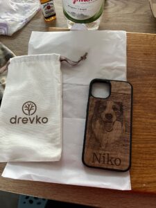 Zdjęcie z recenzji produktu Personalizowane Etui (Orzech) - iPhone 13