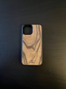 Zdjęcie z recenzji produktu Drewniane Etui (Paldao) - iPhone 13 mini